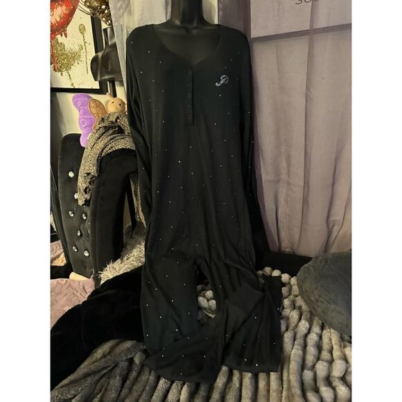 Nwt VS pink diamond/diamante bling rhinestone thermal sleep onesie - Picture 3 of 9